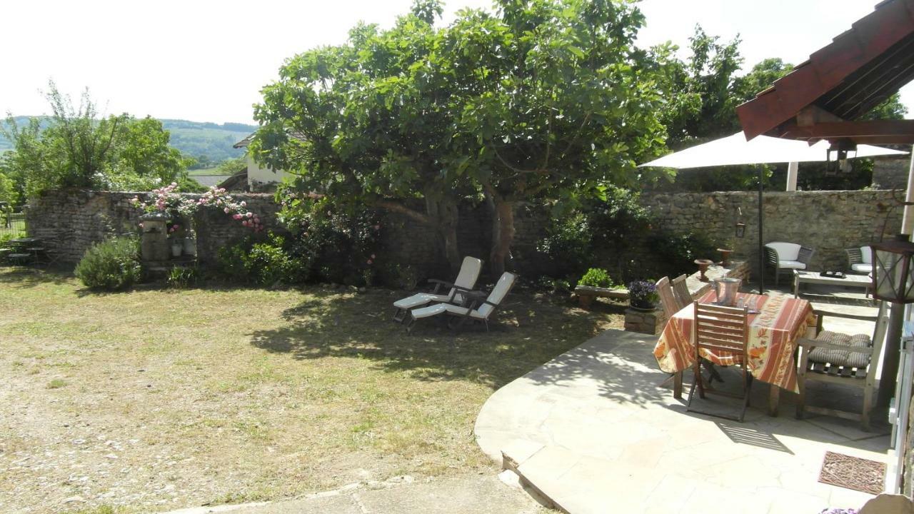 Chatel De Bierre Sigy-le-Châtel Exterior photo